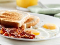 Теплое начало дня: новые завтраки в «Нияме»