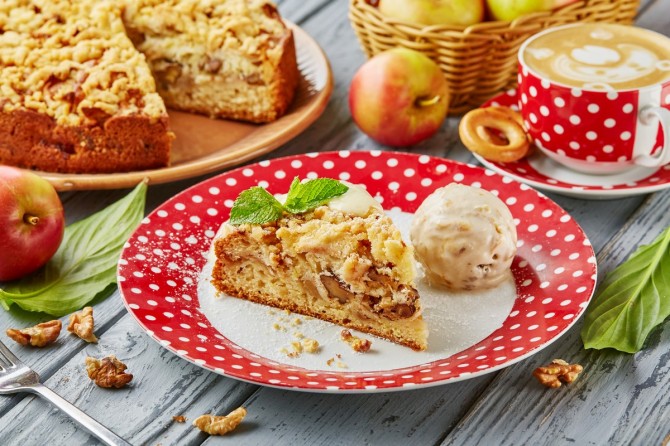 Сила трёх: яблоки, мёд и орехи в лимитированном меню «Вареничной №1»