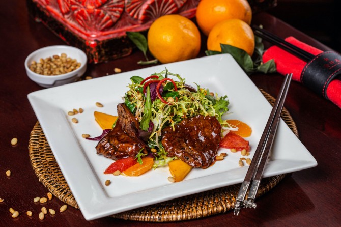 Сохраняя традиции: мандариновый удар в ресторане «Китайская Грамота»