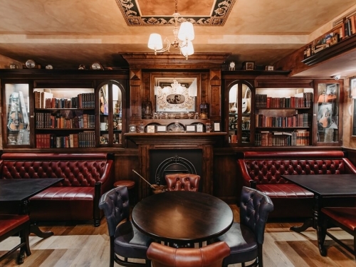 Michael Collin`s Pub на Цветном - фото 1 из 7
