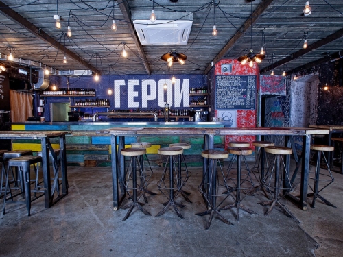 Герои на Трубной - фото 4 из 6