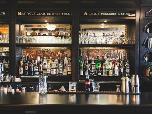 Mandy`s Apothecary Irish Pub на Кузнецком Мосту - фото 1 из 4