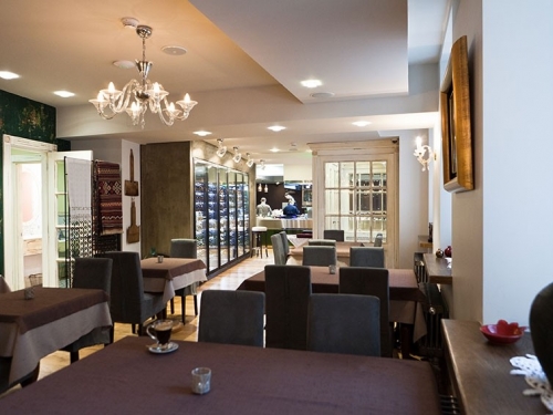 Dolmama в Романовом переулке - фото 3 из 3